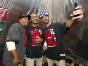 NL Central Champs selfies